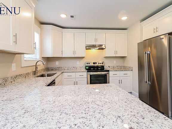 5th image of 1601 Martin Ave
