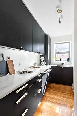 4th image of 211 E 51st St APT 7G