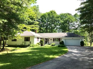 6 Riverside Pl, Kennebunk, ME 04043