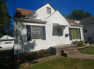 1363 Sheffield Rd, South Euclid, OH 44121