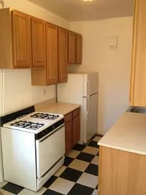 Rented by Justin Kim, LREB | media 5