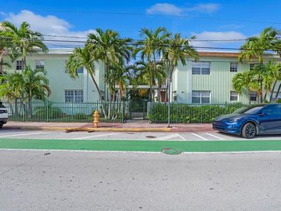 8540 Byron Ave #1E, Miami Beach, FL, 33141