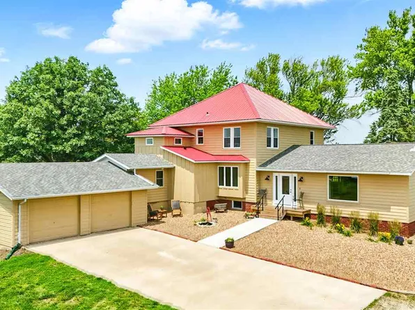 2172 Highway 78, Winfield, IA 52659