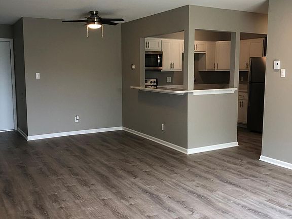 2nd image of 960 Cypress Point Dr APT E130
