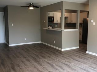 918 Cypress Point Dr APT A6, Crown Point, IN 46307