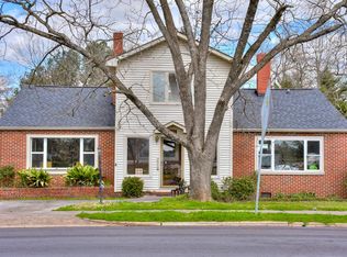 306 S Main St, Mc Cormick, SC 29835