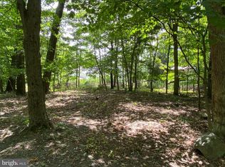 Marthas Ln NW, Frostburg, MD 21532