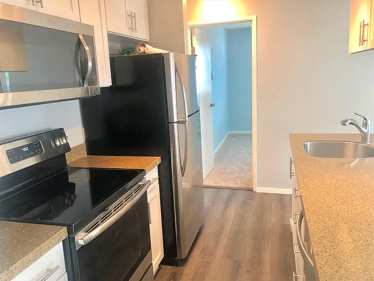 769 Hayes St #505 — Photo 6