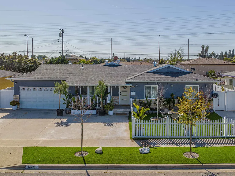 13271 Amarillo Dr — Photo 1