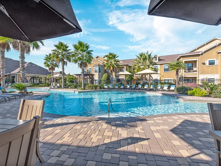 Avenues at Tuscan Lakes — Photo 31