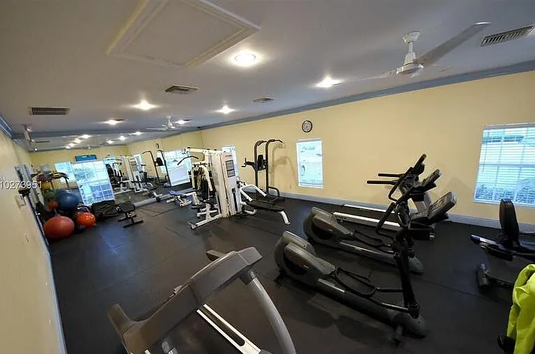 6521 Bay Club Dr #4 — Photo 27