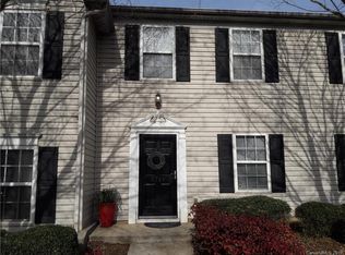 3749 Glenlea Commons Dr, Charlotte, NC 28216