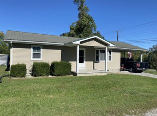 753 Lakeway Dr, Russell Springs, KY 42642
