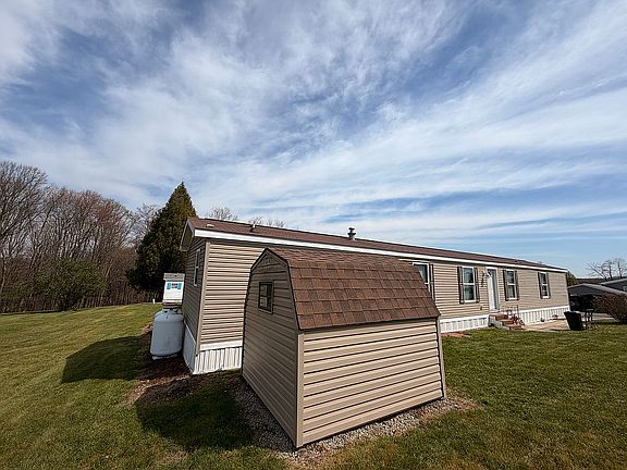 5th image of 219 Edsel Dr