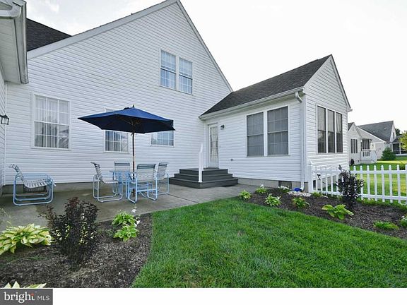 3rd image of 34638 Michelle Dr