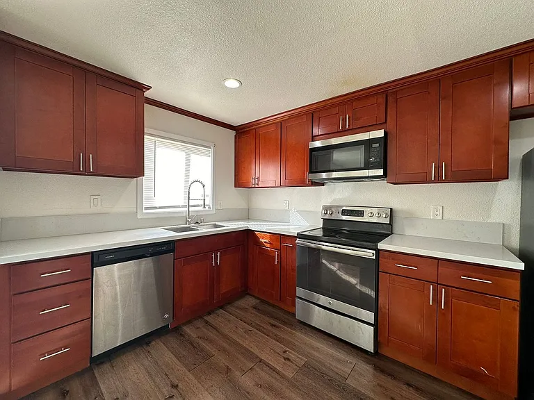 640 Todhunter Ave — Photo 6