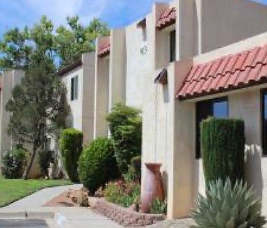 4th image of 937 Country Club Dr SE APT F