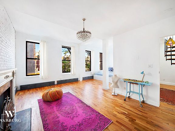 4th image of 307 E 8th St APT 5C