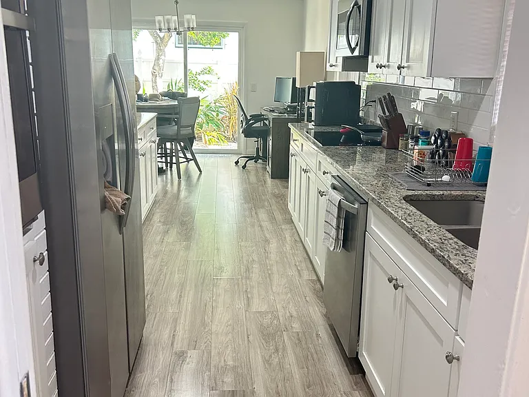 3942 W Eden Roc Cir — Photo 5