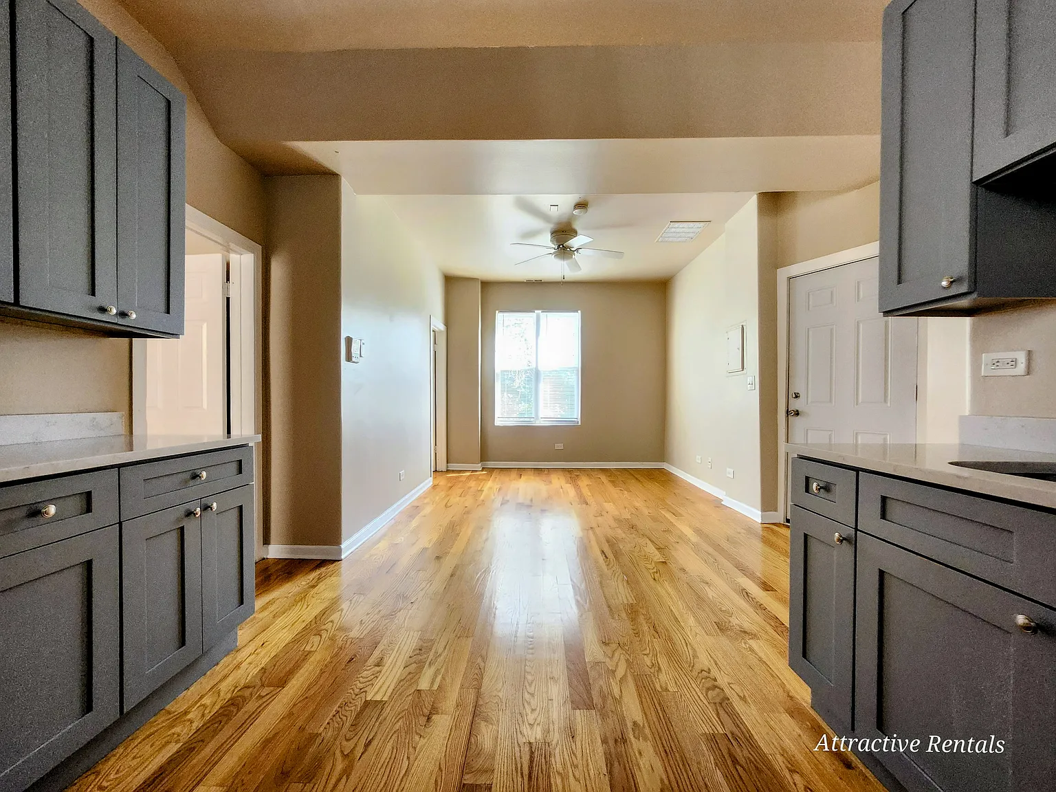 2 bed, 900 sqft, $1,000 — Photo 1