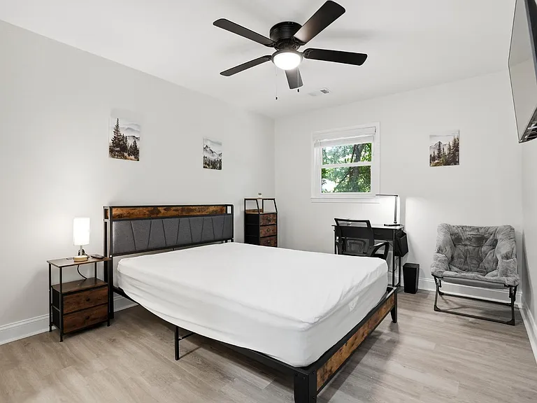 W Lake Dr NW — Photo 1
