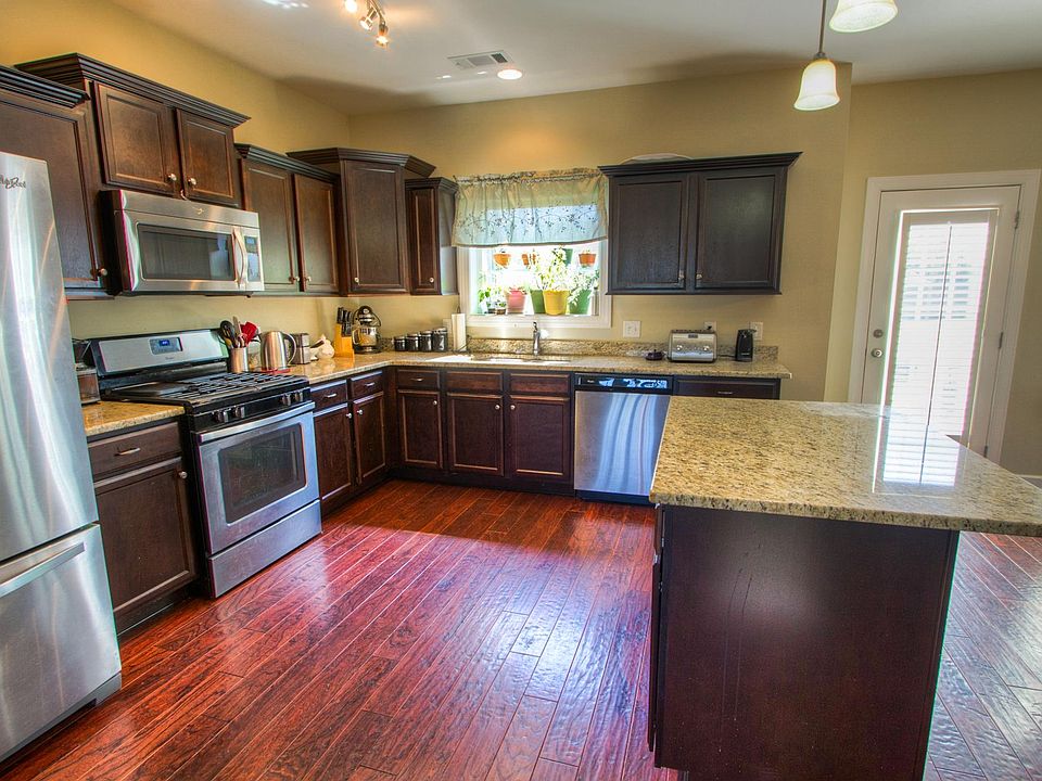 2nd image of 1551 Sunbeam Dr