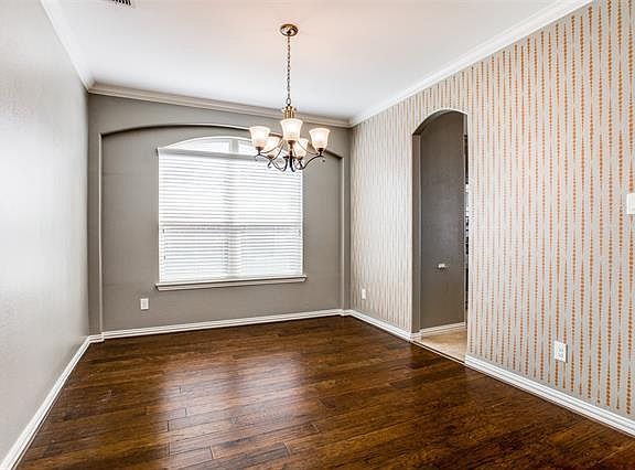 4th image of 4212 Overton Dr