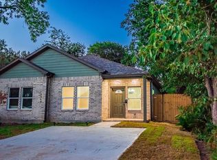 5942 Southcrest St #B, Houston, TX 77033