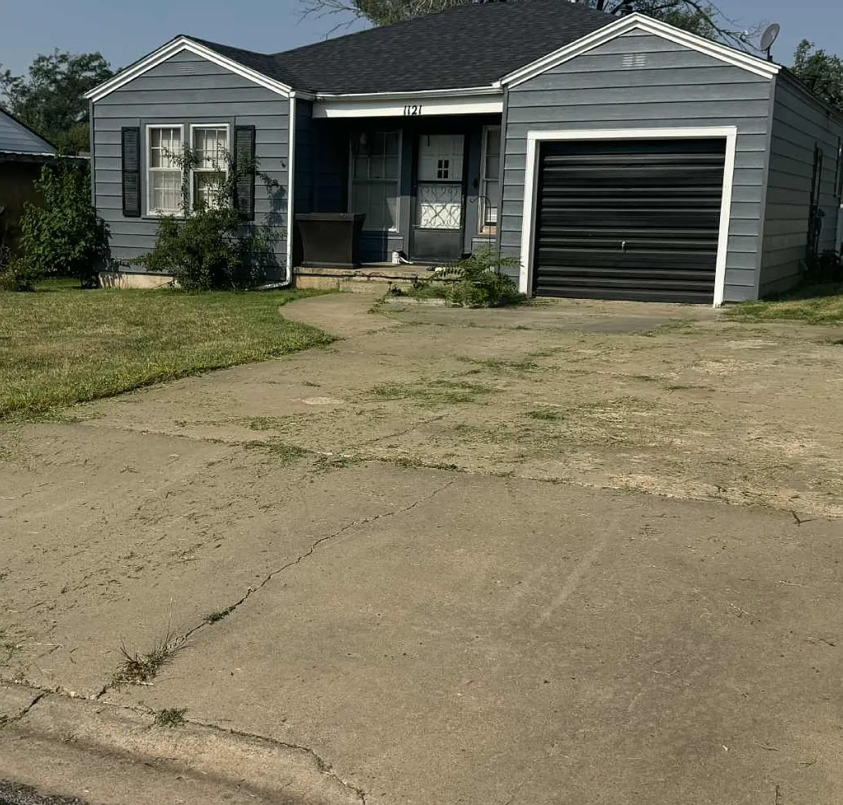 2 bed, 1002 sqft, $1,300 — Photo 1