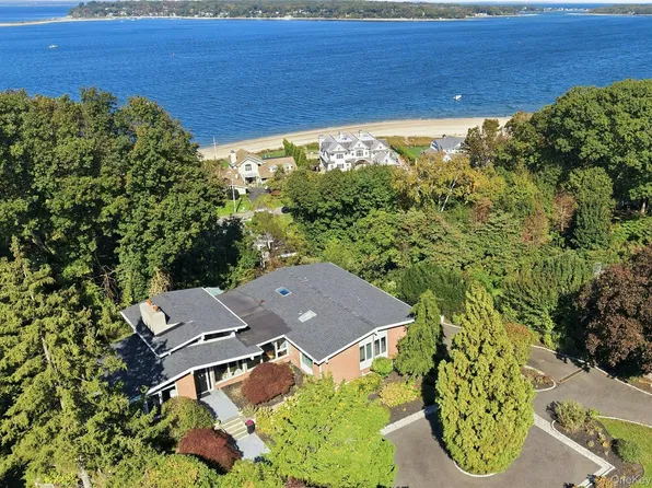 17 Terra Mar Drive, Huntington Bay, NY 11743
