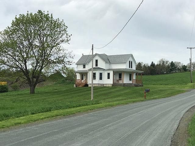 2nd image of 230 Schoolhouse Rd