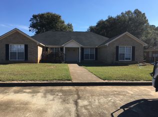 112 Edgelake Dr #A, Leesburg, GA 31763