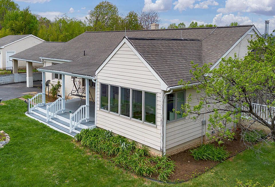 1st image of 120 Red Hill Rd