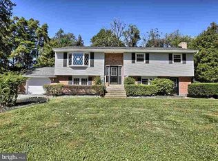 801 Whiteford Dr, Lewisberry, PA 17339