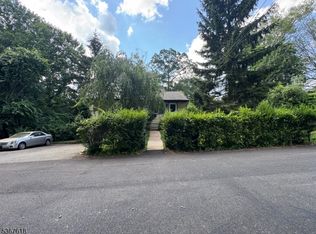 30 Terrence Ave, Lake Hopatcong, NJ 07849