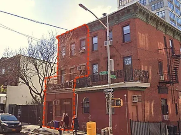 422 Bedford Avenue, Brooklyn, NY 11249