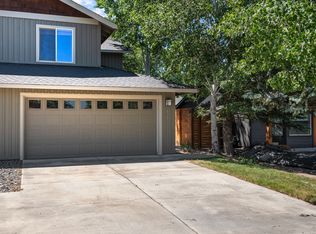 810 NE Oak Pl, Redmond, OR 97756