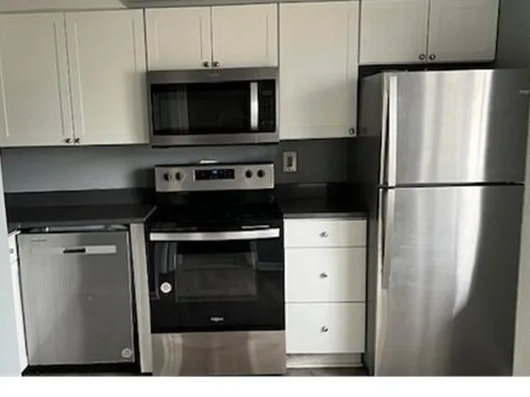 6076 Regent Mnr, Lithonia, GA 30058