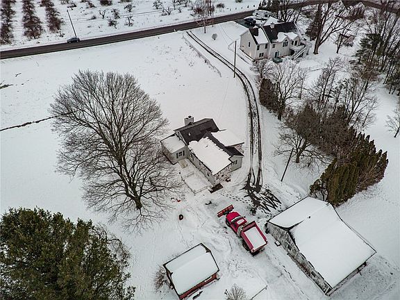 4th image of 1993 Bailey Rd