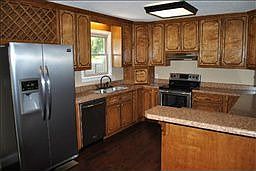 5th image of 1729 Skelton Dr