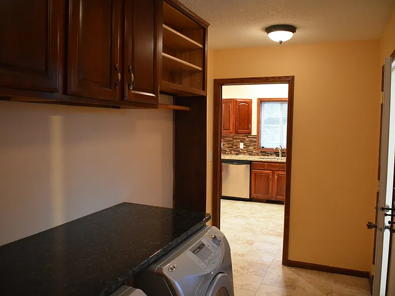 4424 Manor Brook Dr NW — Photo 16