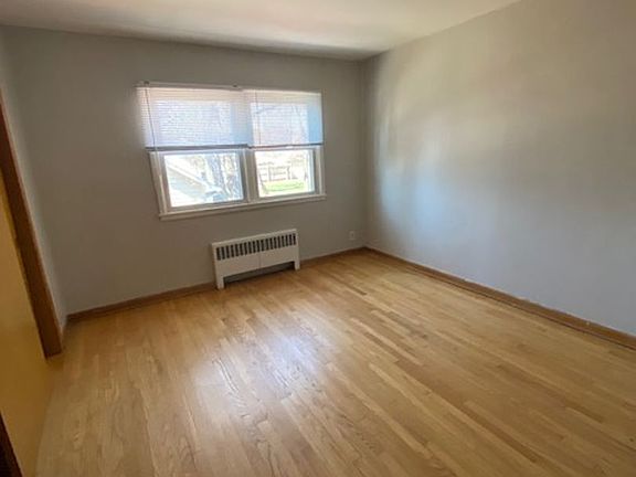 3rd image of 3400 N Gordon Pl APT 8