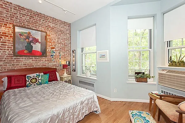 Sold by Brown Harris Stevens | media 17