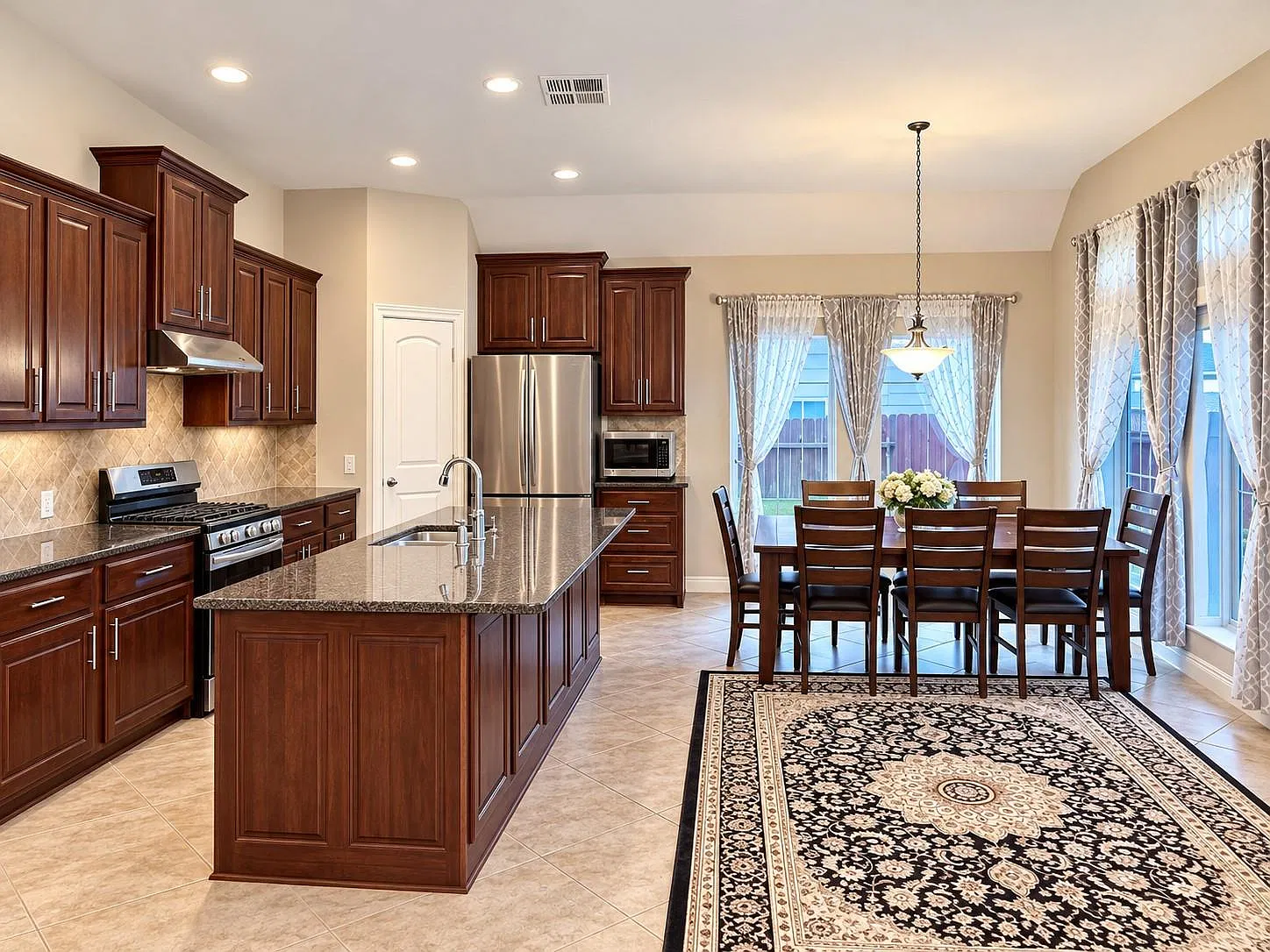 4 bed, 3.0 bath, $2,795 — Photo 2
