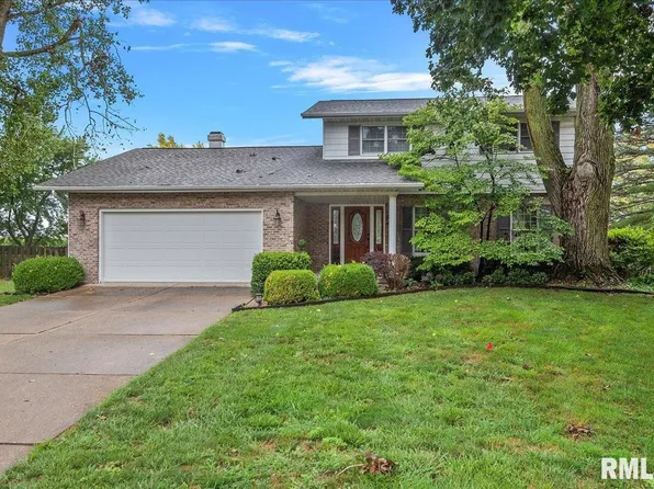 7 Cherry Dr, Rochester, IL 62563