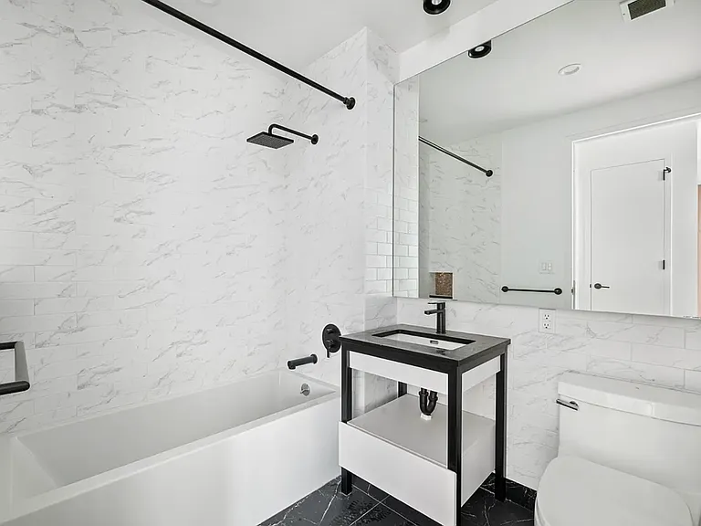 224 W 124th St #1603 — Photo 11