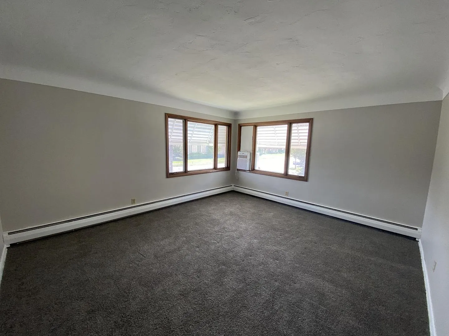 6326 Ridge Road — Photo 2
