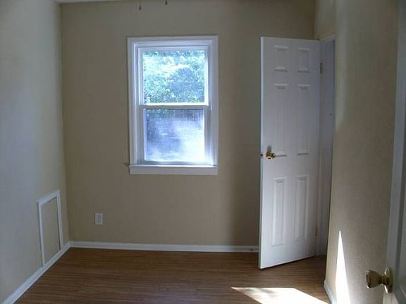 Back bedroom