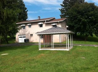 1415 S Base Rd, Winchester, IN 47394