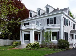 1756 Beacon St, Newton, MA 02468